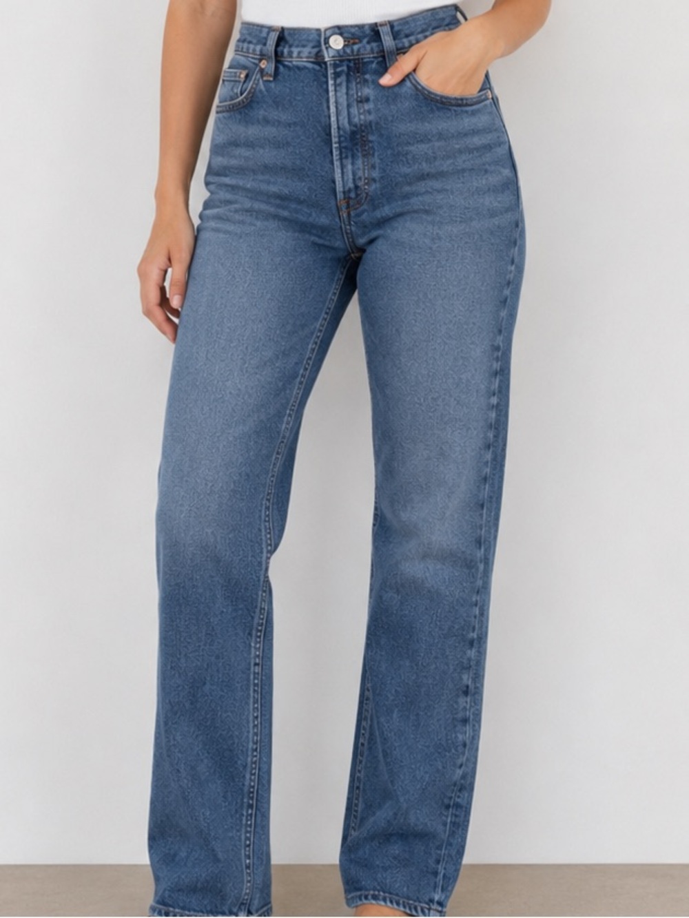 American Eagle 90s Straight Leg Jean 0